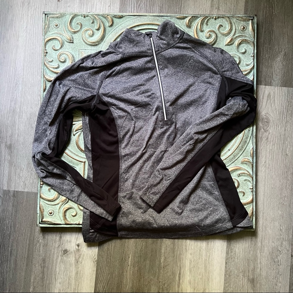 Danskin Now Semi-Fitted 1/4 Zip Gray Black Pullover Size Medium